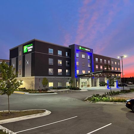 Holiday Inn Express & Suites Chicago Schaumburg By Ihg エクステリア 写真