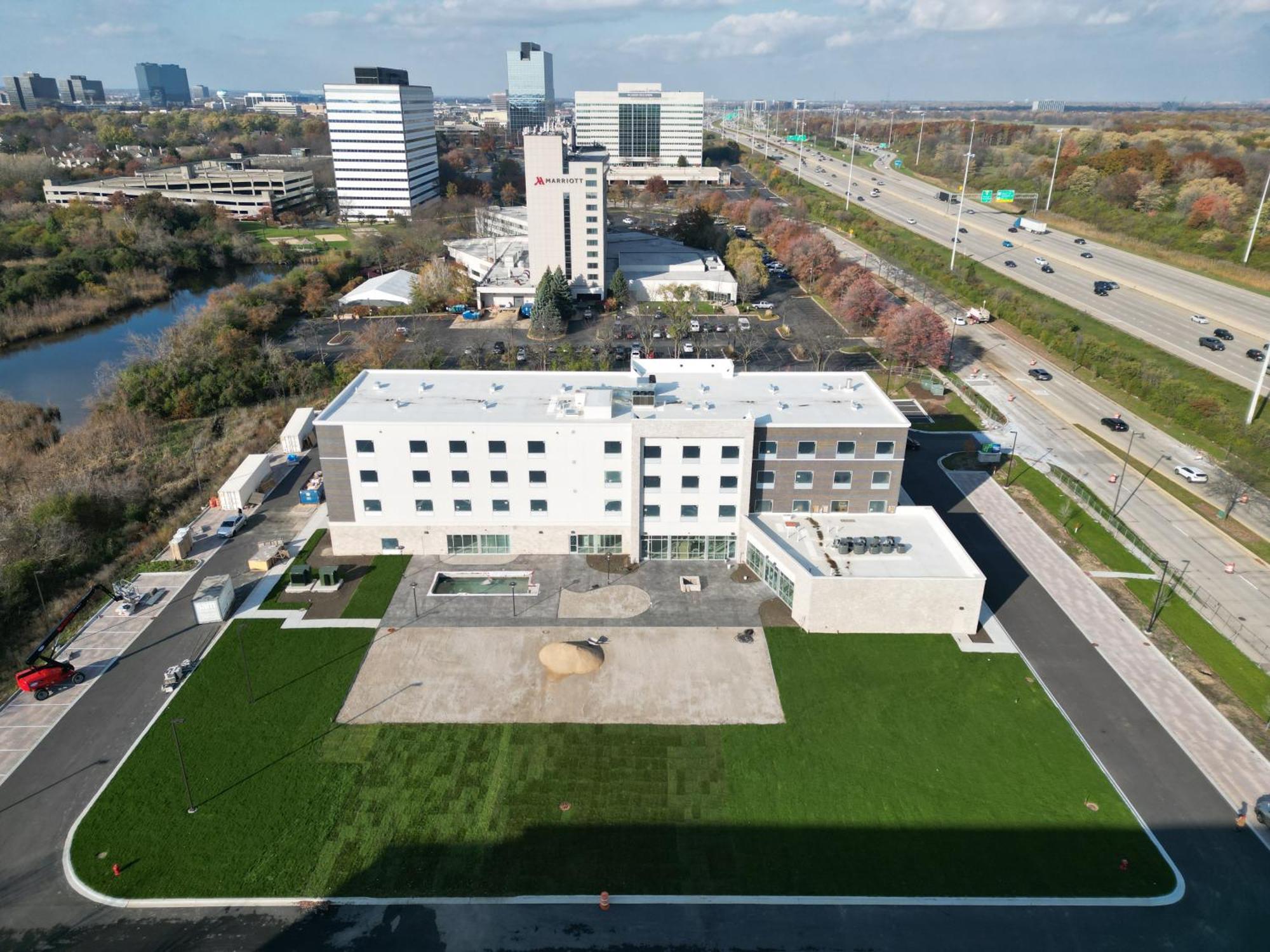 Holiday Inn Express & Suites Chicago Schaumburg By Ihg エクステリア 写真