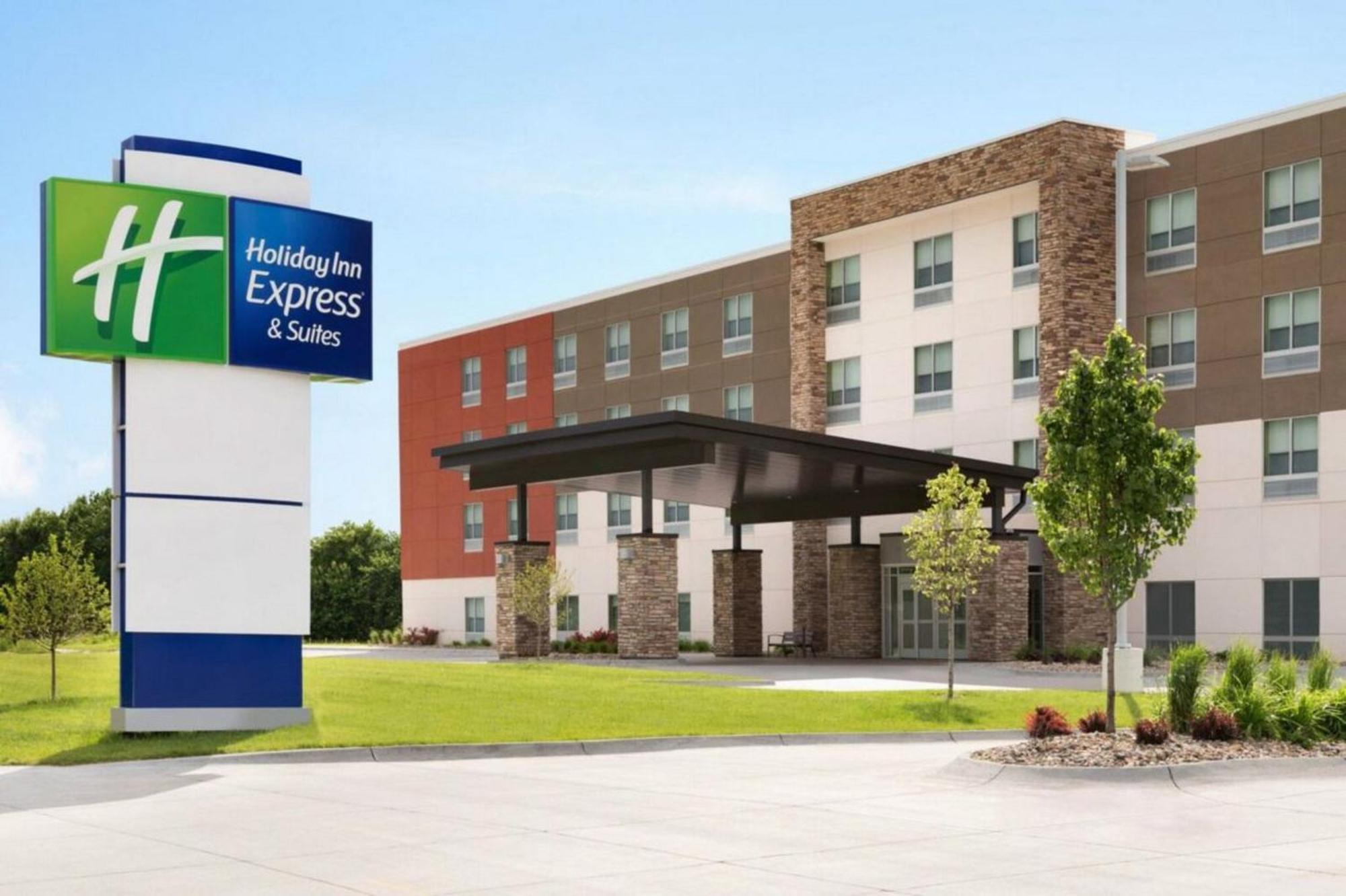 Holiday Inn Express & Suites Chicago Schaumburg By Ihg エクステリア 写真